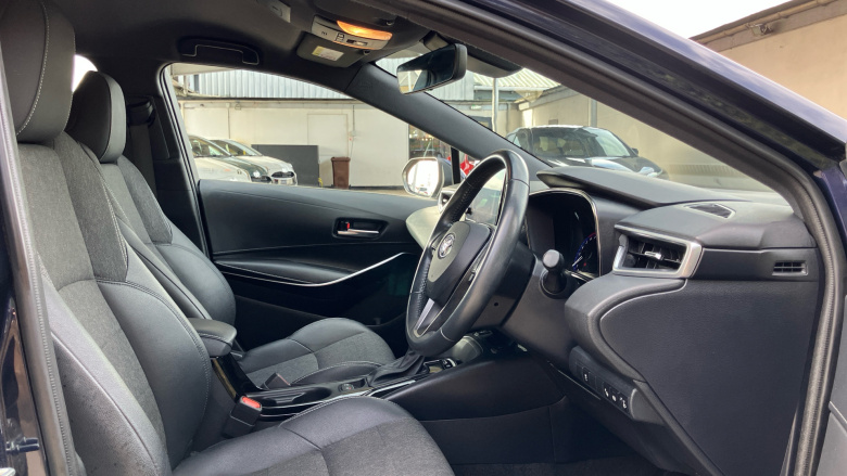 Toyota Corolla 1.8 VVT-i Hybrid Design 5dr CVT Hybrid Hatchback